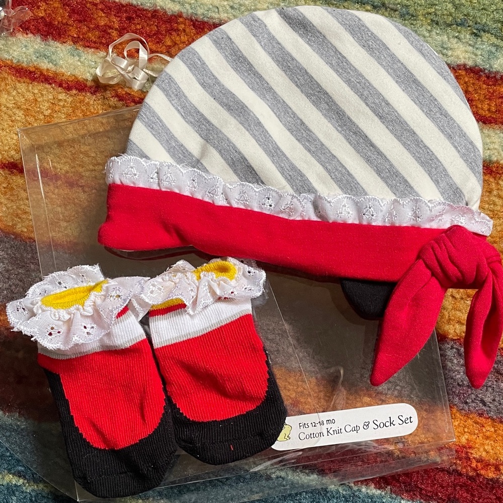 ♥️Cotton Knit Cap and Sock Set♥️